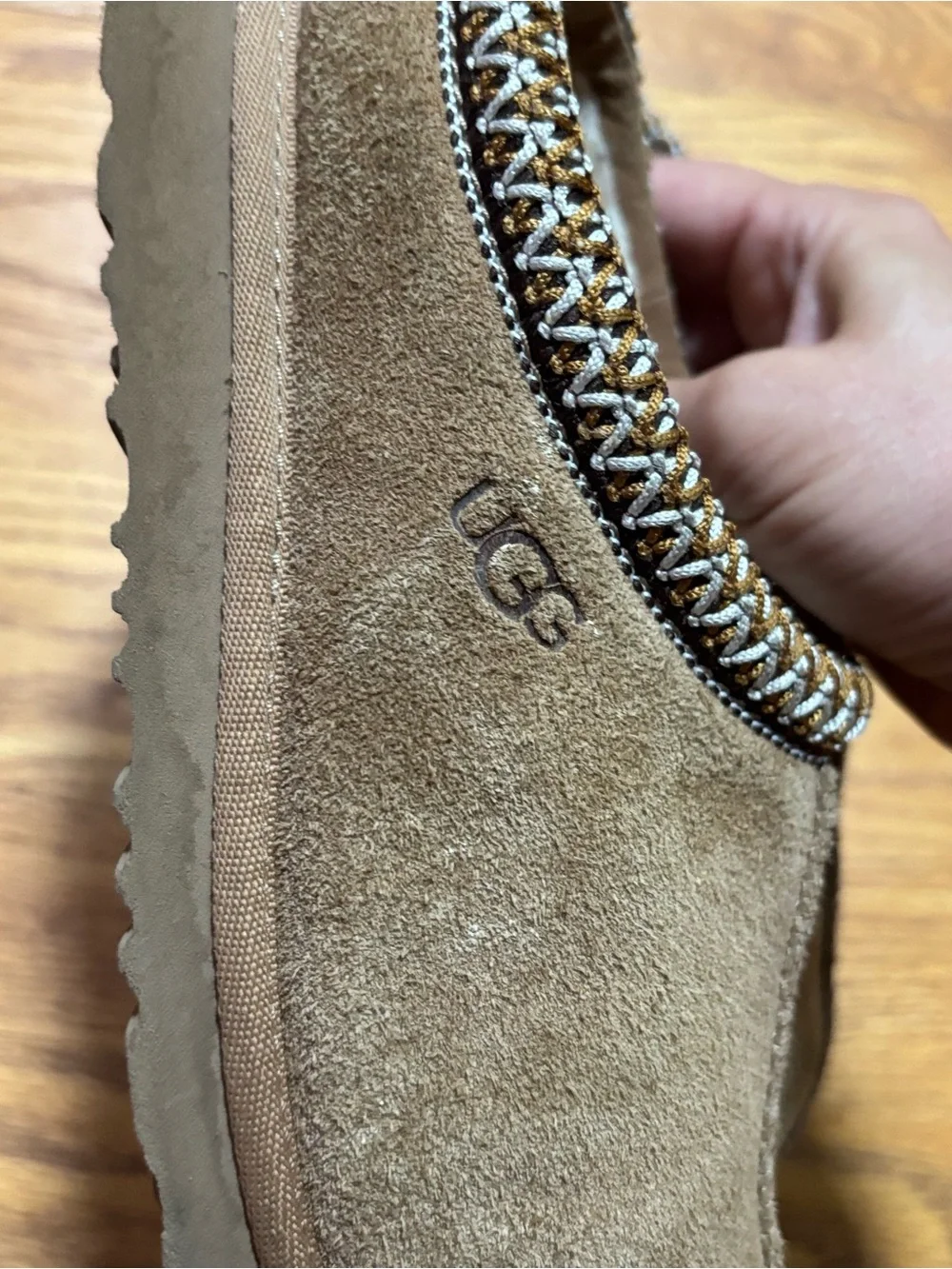 UGG Tasman Chestnut Suede Sheepskin Slippers Youth  Size 4
